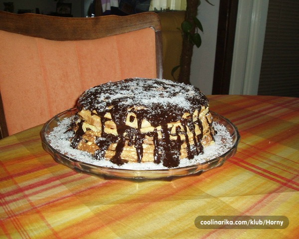 Ukusne poslastice Gotova torta Ukusne poslastice: Torta od palačinki 