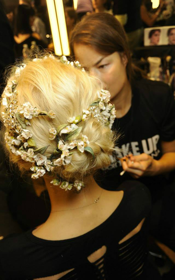 Cvjetići Modni zalogaj: Ukrasi za kosu Dolce & Gabbana 