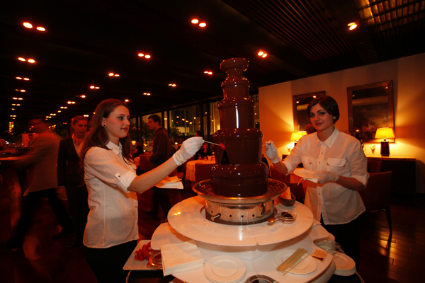 Cokoladna fontana Callebaut – najfinija belgijska čokolada od sada i u Srbiji
