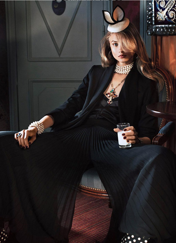 anna selezneva lachlan bailey vogue paris 2013 8 “Vogue Paris”: U sobi sa seksi divom