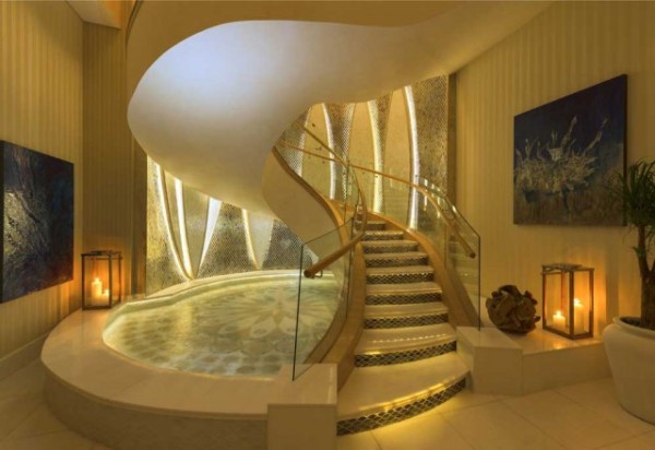 St Regis suite Abu Dhabi Grand Staircase 600x412 “St. Regis Saadiyat Island Resort”: Kraljevski apartman 
