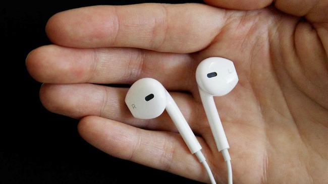 137 Tech Up: Nove Apple EarPods slušalice 