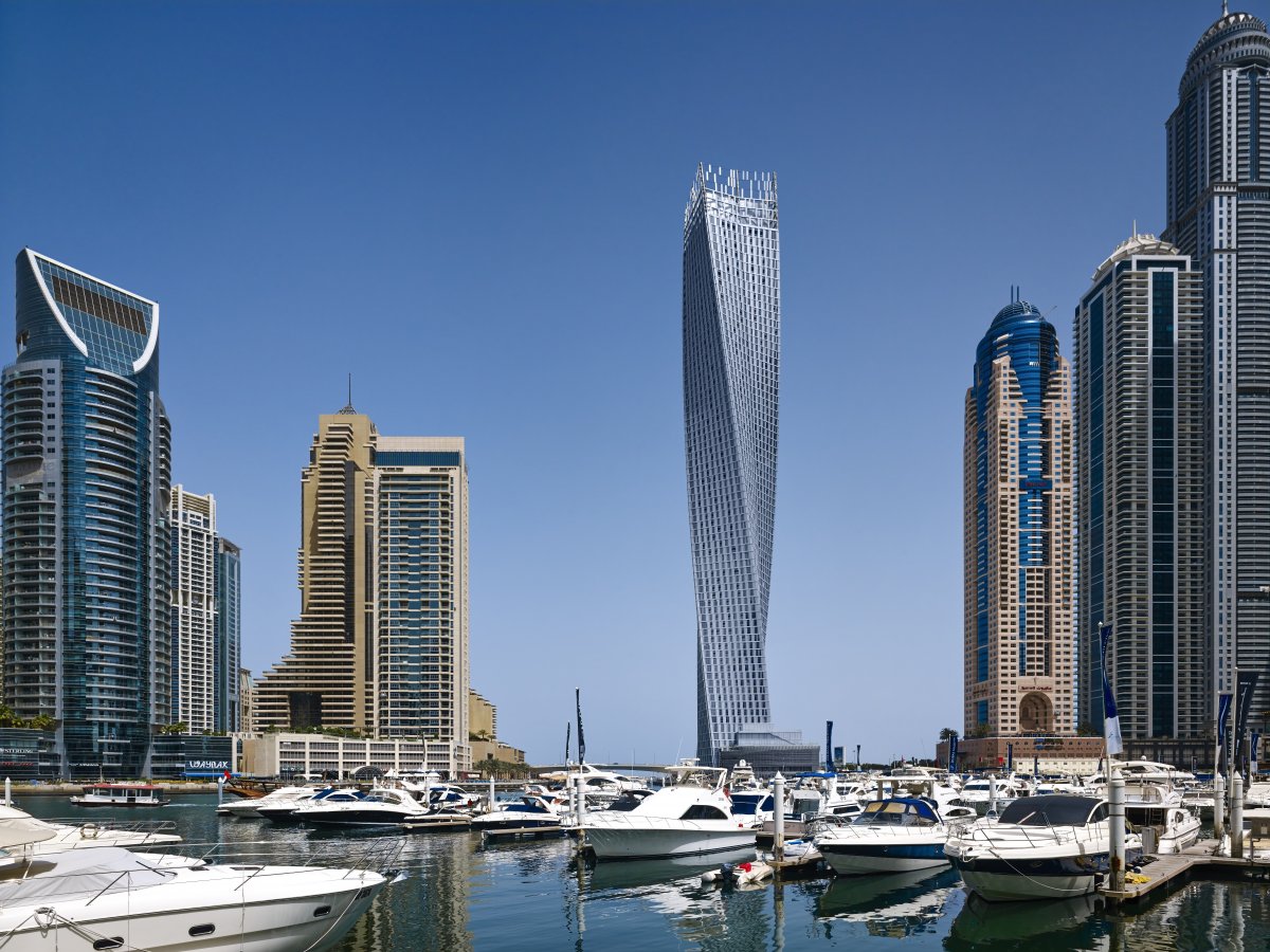4 cayan tower also known as the infinity tower this 80 story building in dubai has a twisted shape that reduces wind forces on the tower Pogled u nebo: Najbolji oblakoderi na svetu