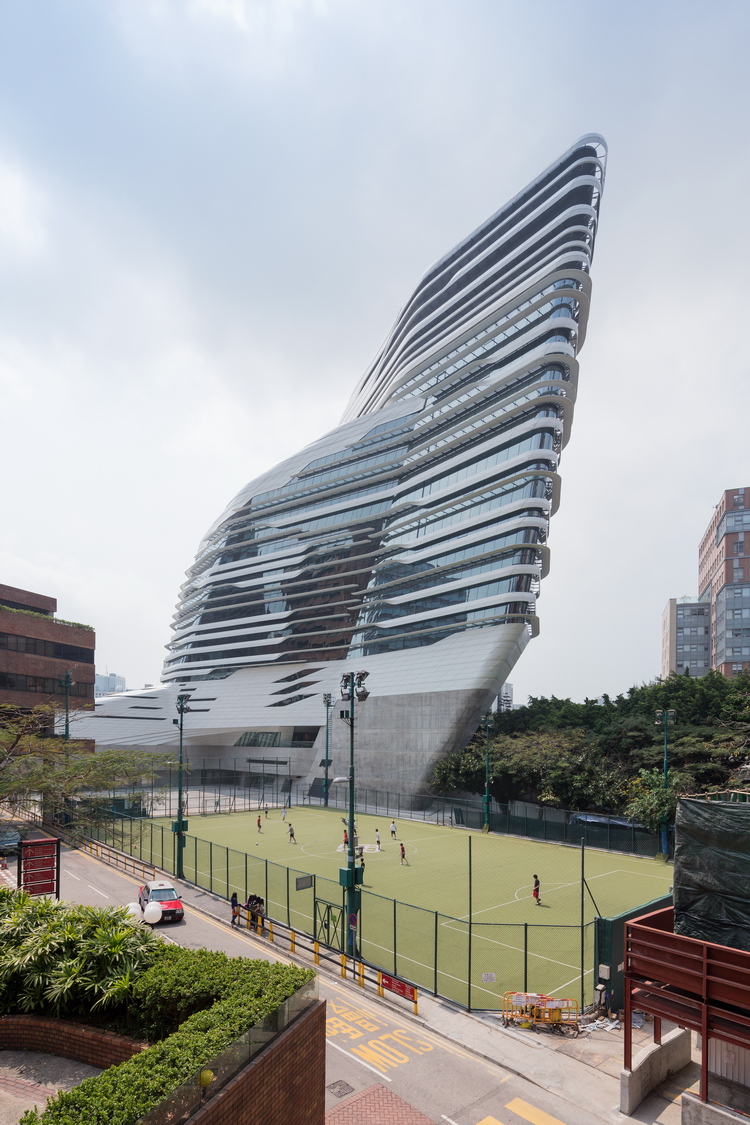 Jockey Club Zaha Hadid 04 Moderna arhitektura: Staklena kula u Hong Kongu 