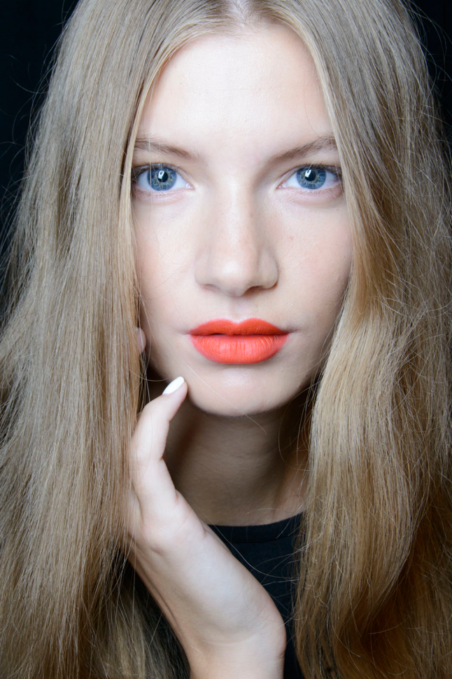 Lepore bks whiteskin Beauty trend: Narandžasti karmin
