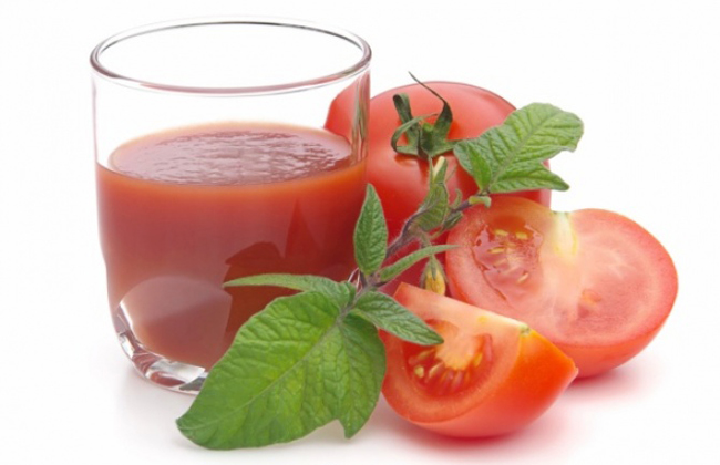paradajz sok 1360759132 670x0 Čaša puna zdravlja: Đus od povrća 