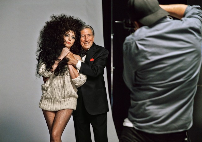 toni benet i lejdi gaga zastitna lica bozićne kampanje kompanije hm 1 Toni Benet i Lejdi Gaga zaštitna lica božićne kampanje kompanije H&M