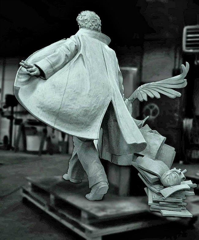 03 Edgar Alan Po Statua Doza nauke i kulture: Bronzana statua neprikosnovenog Edgara Alana Poa