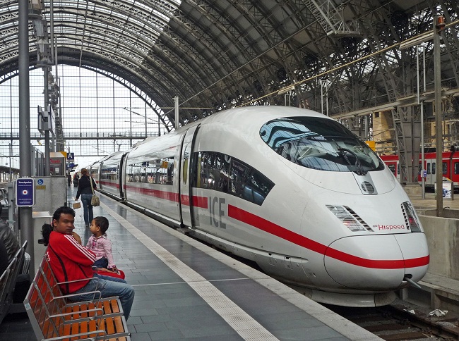 Hauptbahnhof glavna stanica Put oko sveta: Frankfurt na Majni 