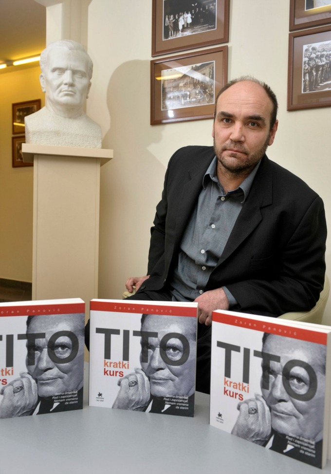Panovic Zoran Tito kratki kurs net Zoran Panović predstavio novu knjigu Tito – kratki kurs“