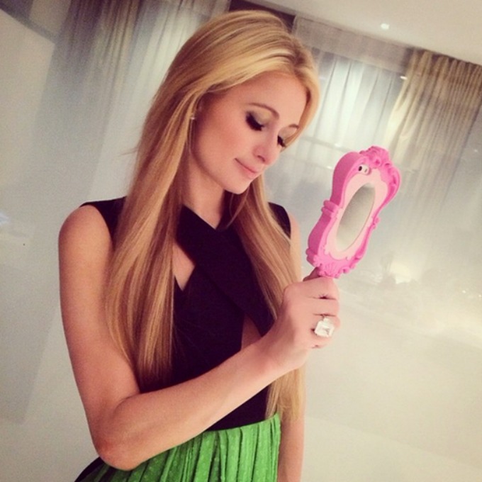 Paris Hilton Najpopularniji aksesoari na Instagramu