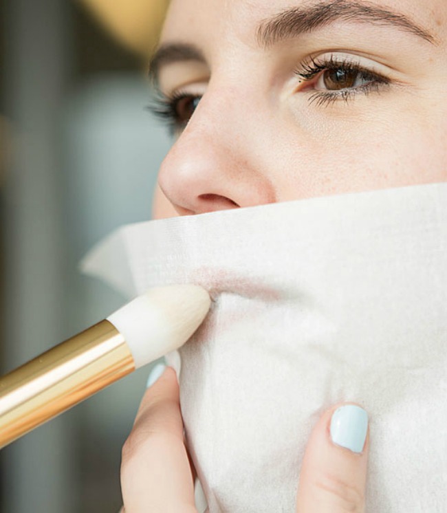 trikovi za sminkanje koje svaka zena treba da zna 7 Korisni trikovi koji olakšavaju šminkanje 