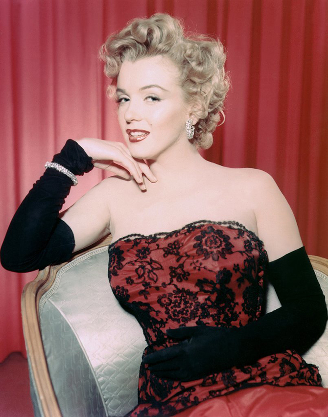 Marilyn Monroe Odraz klasike: Duge rukavice