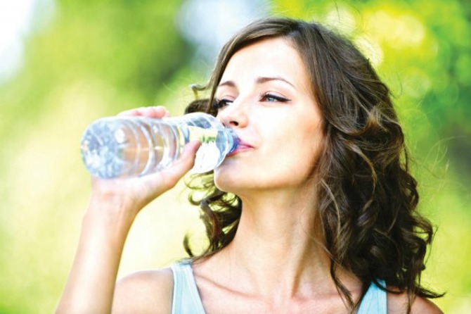 voda 10 stvari koje utiču na to da imate sve više celulita