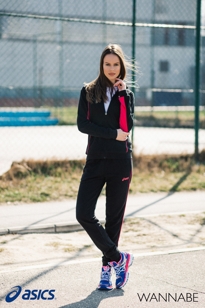 Asics fashion predlog Wannabe 23 Asics modni predlog: Crna trenerka za lagani trening