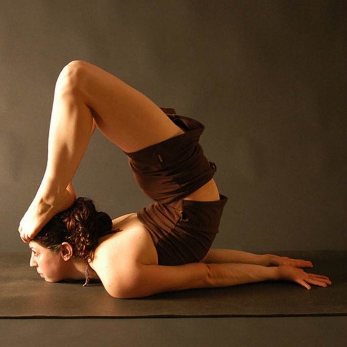 joga poze 9 Potpuno neverovatne joga poze