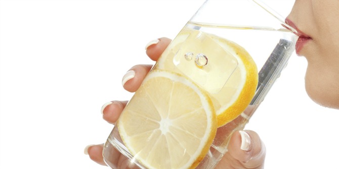 voda sa limunom 4 načina da pripremiš kožu za sunčanje