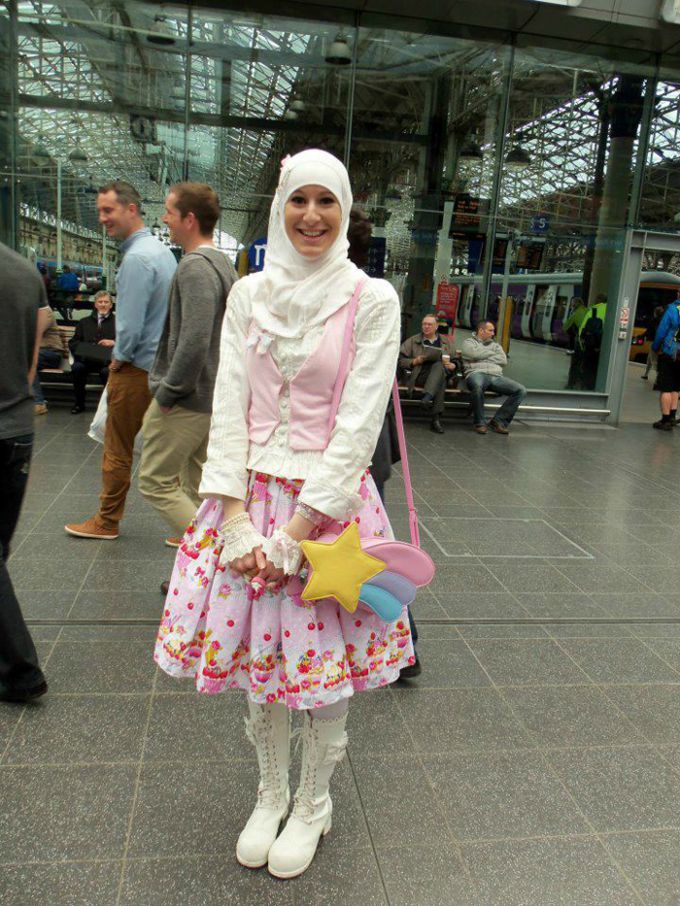 muslimanska lolita 1 Novi modni trend: Japanska Lolita na muslimanski način