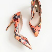 lace and locks petite fashion blogger floral shoes Kviz: Koja si domaća modna blogerka? 