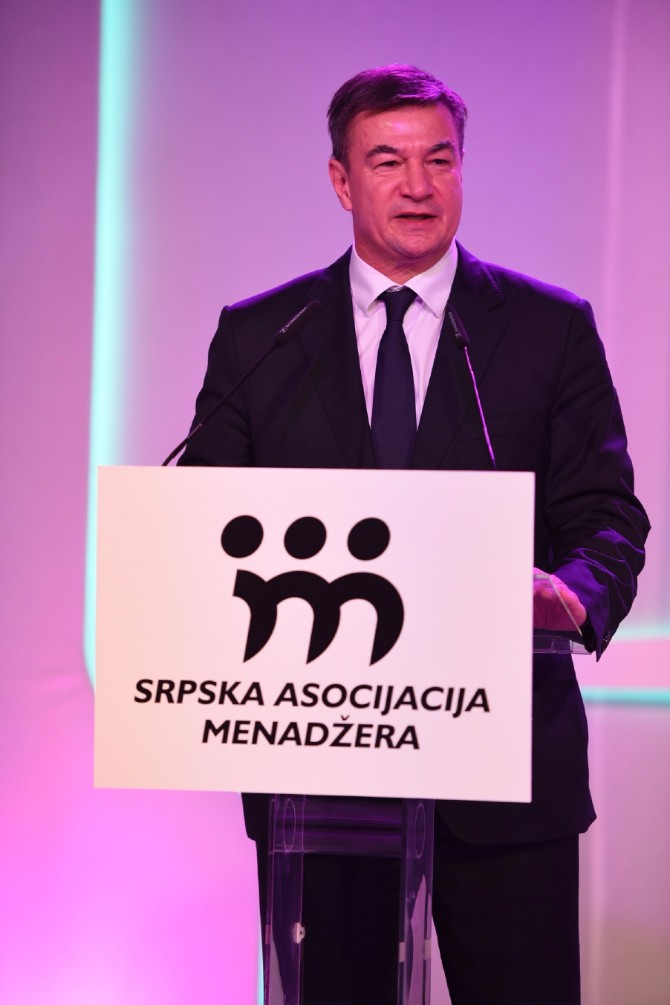 Goran Knezevic ministar privrede u Vladi Republike Srbije SAM godišnje nagrade dodeljene peti put za redom