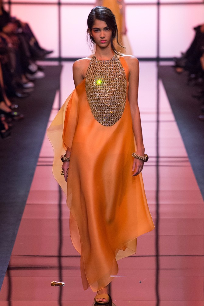93 Rapsodija boja i materijala DRUGOG dana Nedelje visoke mode u Parizu (GALERIJA)
