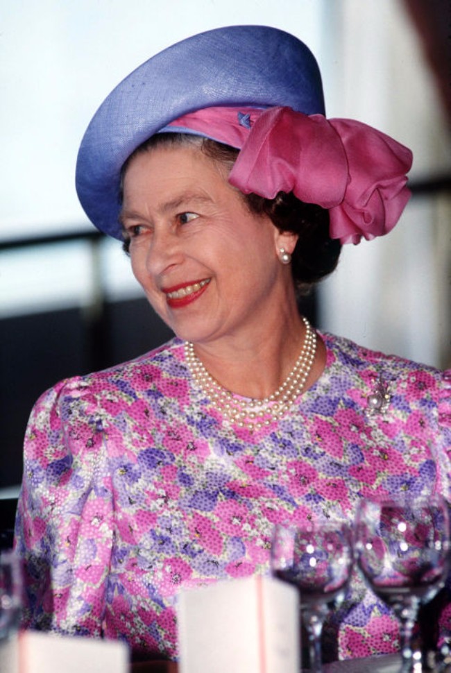 sesir 13 Aksesoar koji je obeležio njen stil: Najlepši šeširi kraljice Elizabete