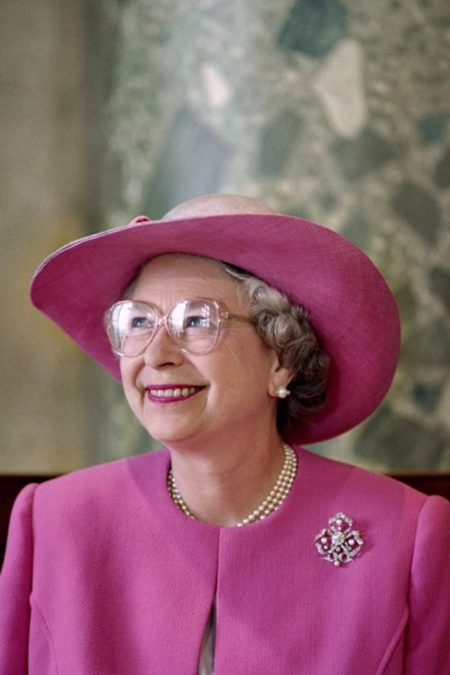 sesir 15 Aksesoar koji je obeležio njen stil: Najlepši šeširi kraljice Elizabete
