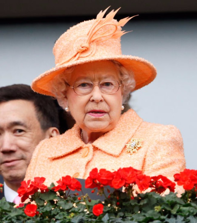 sesir 27 Aksesoar koji je obeležio njen stil: Najlepši šeširi kraljice Elizabete