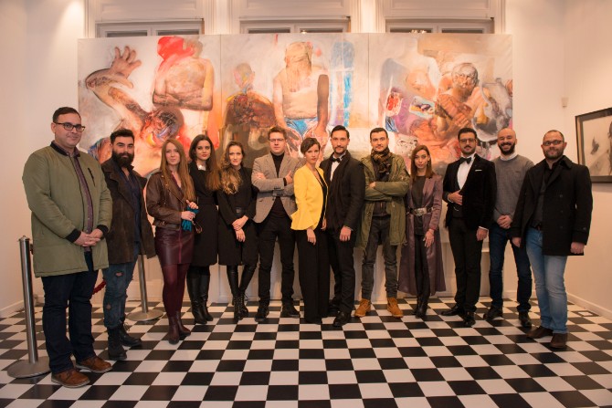Organizatori i umetnici Foto Natalija Miladinović Otvorena prva VR umetnička izložba u Beogradu