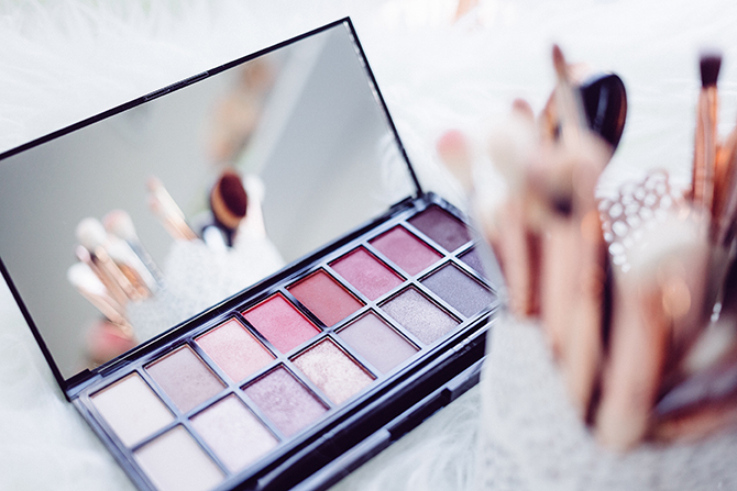 freestocks org 209882 Beauty trendovi koje makeup eksperti žele da ostave u 2017.