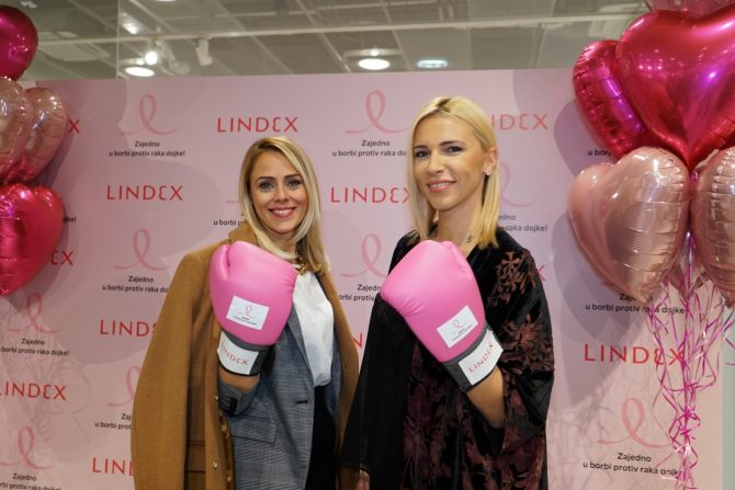 4. Dušica Spasić i Irina Vukotić e1540392254777 Lindex sa svojim kupcima nastavlja zajedničku borbu protiv raka dojke