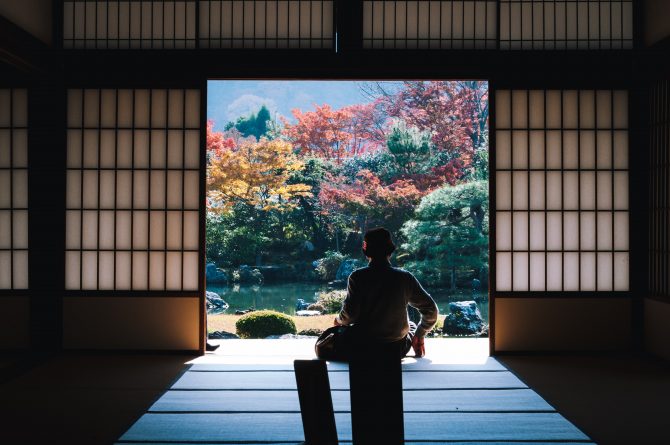 masaaki komori qwPSnBvdhtI unsplash e1596176038255 Kulturološke razlike – mudre i korisne stvari koje bi trebalo da naučimo od Japanaca