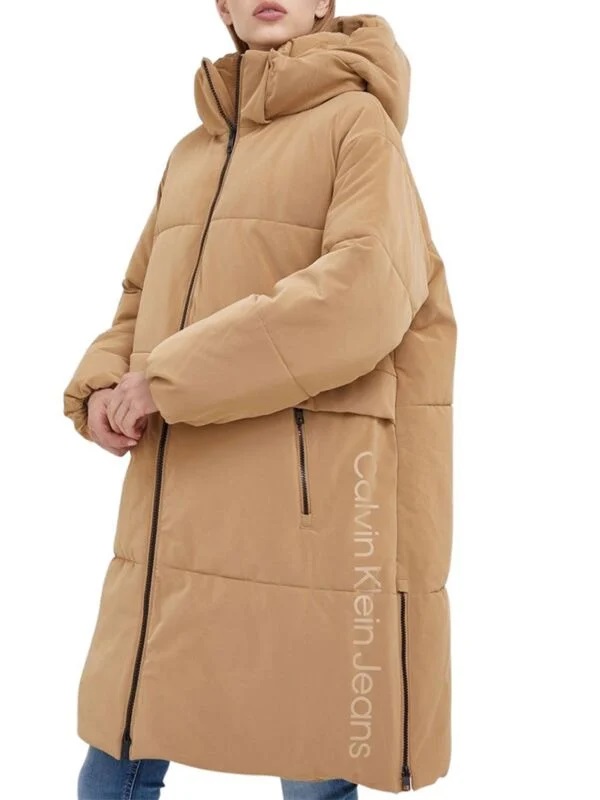 CKJ20J219907 GV7 1 5 trendi zimskih jakni koje su sada na popustu