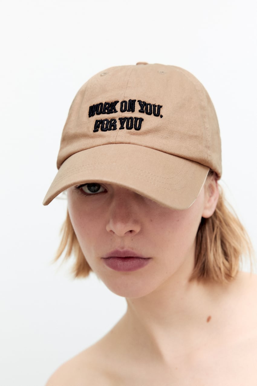 Zara kacket 1 Trendi modeli šešira i kapa koji će upotpuniti vaš letnji stajling