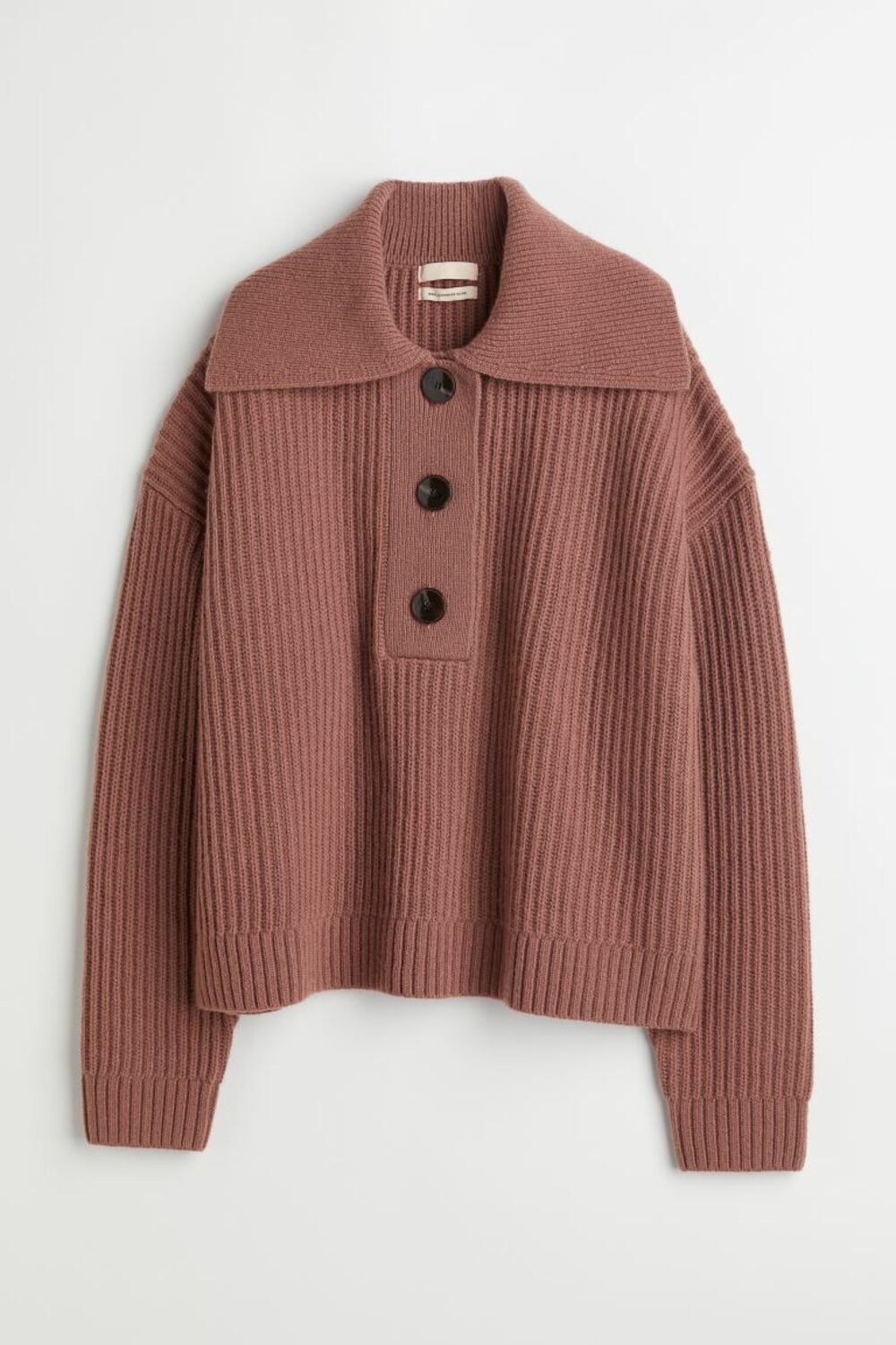 v10 Zima je tu i biće duga: Utoplite se najlepšim džemperima od vune iz domaće ponude