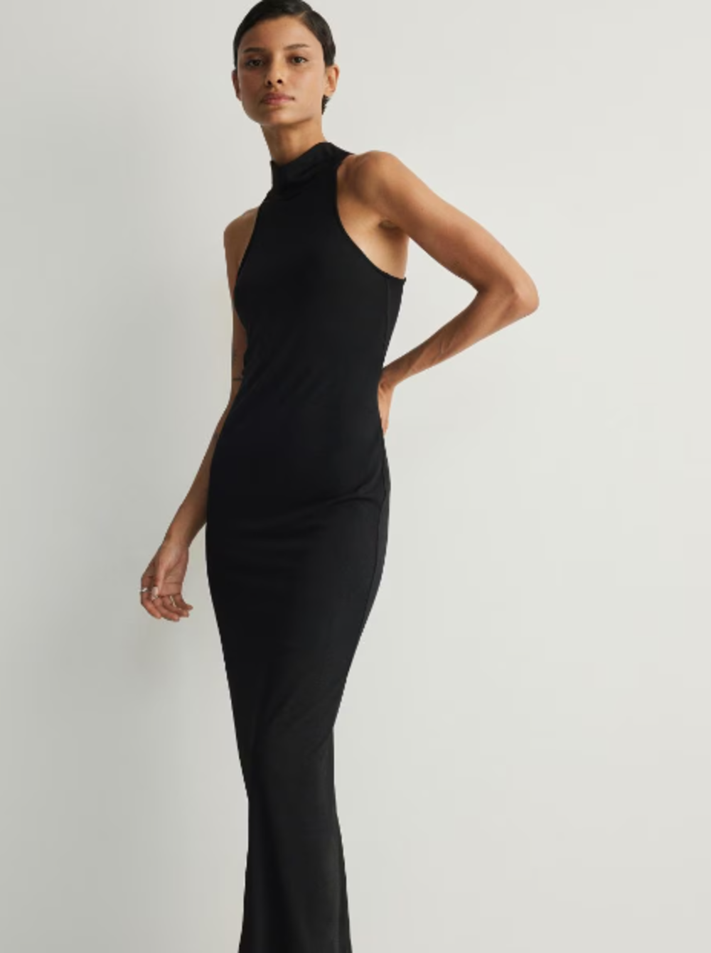h2 Duga crna haljina je nova LBD: Biramo najlepše sa domaćeg tržišta