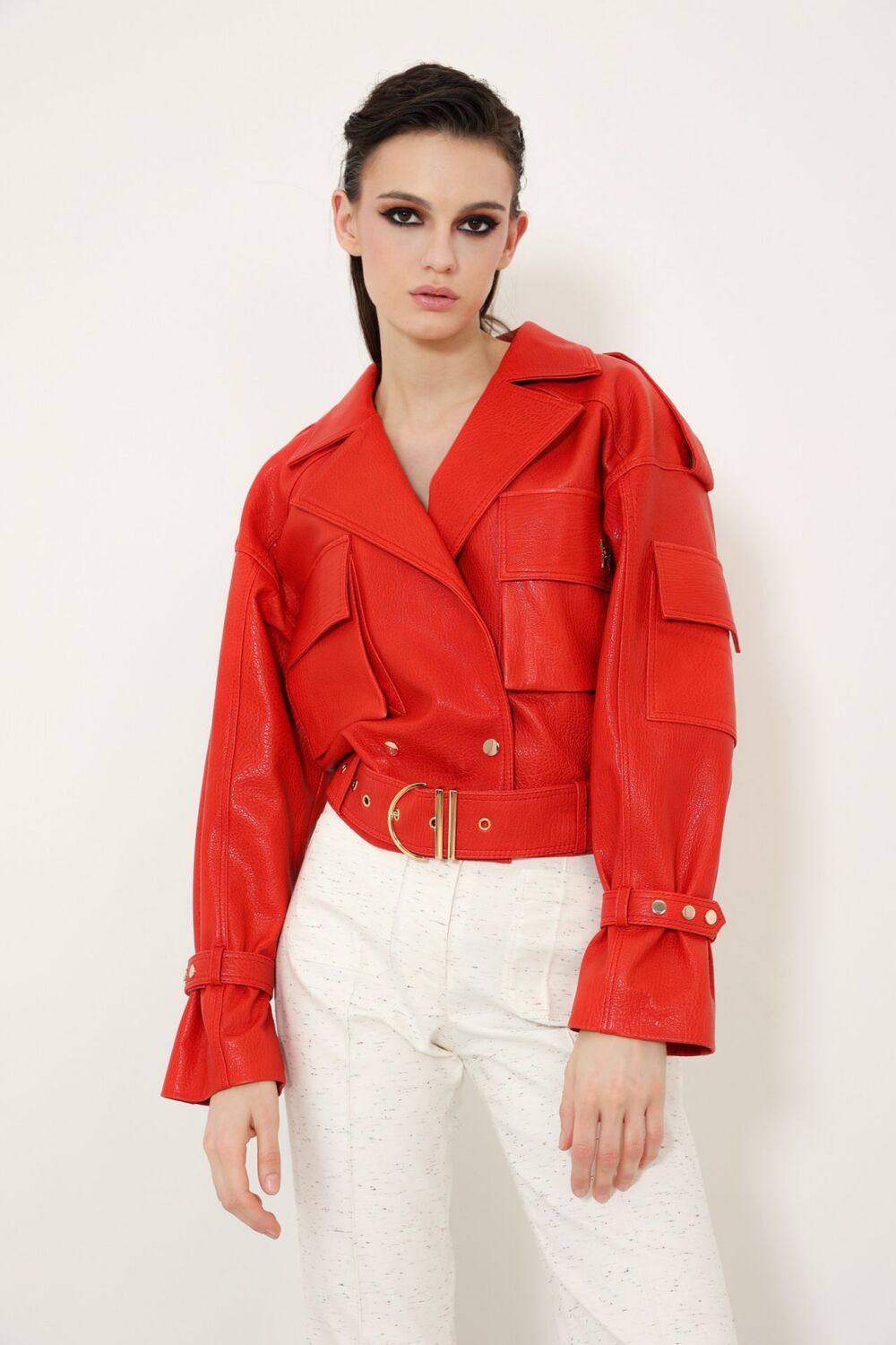 c1 Ove crvene jakne će razdrmati vaše odevanje u prelaznom periodu