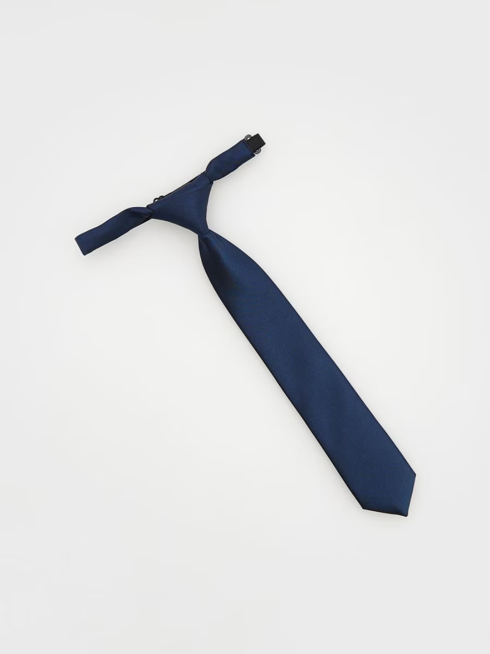 s4 1 1 Suit&Tie: Kompleti inspirisani muškom modom iz domaće ponude