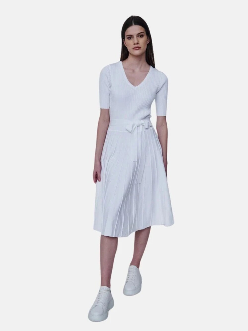 tenniscore 7 Zendaya approves: Tenniscore bele haljine za leto 2024. (prema izboru WNB stilista)