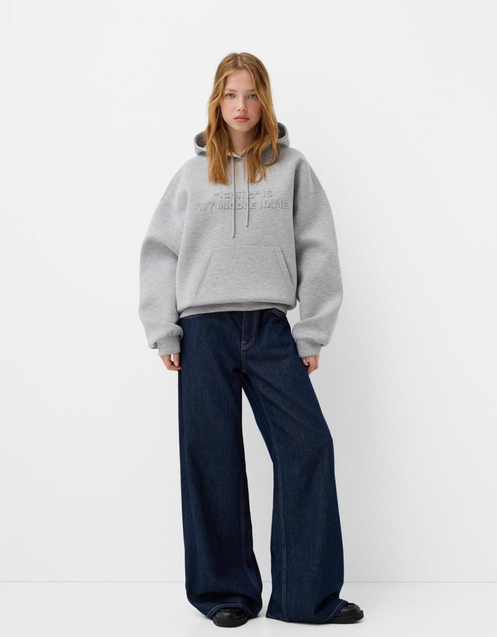 Bershka oversized dukserica Naši stilisti biraju trendi oversized dukseve za ovu sezonu