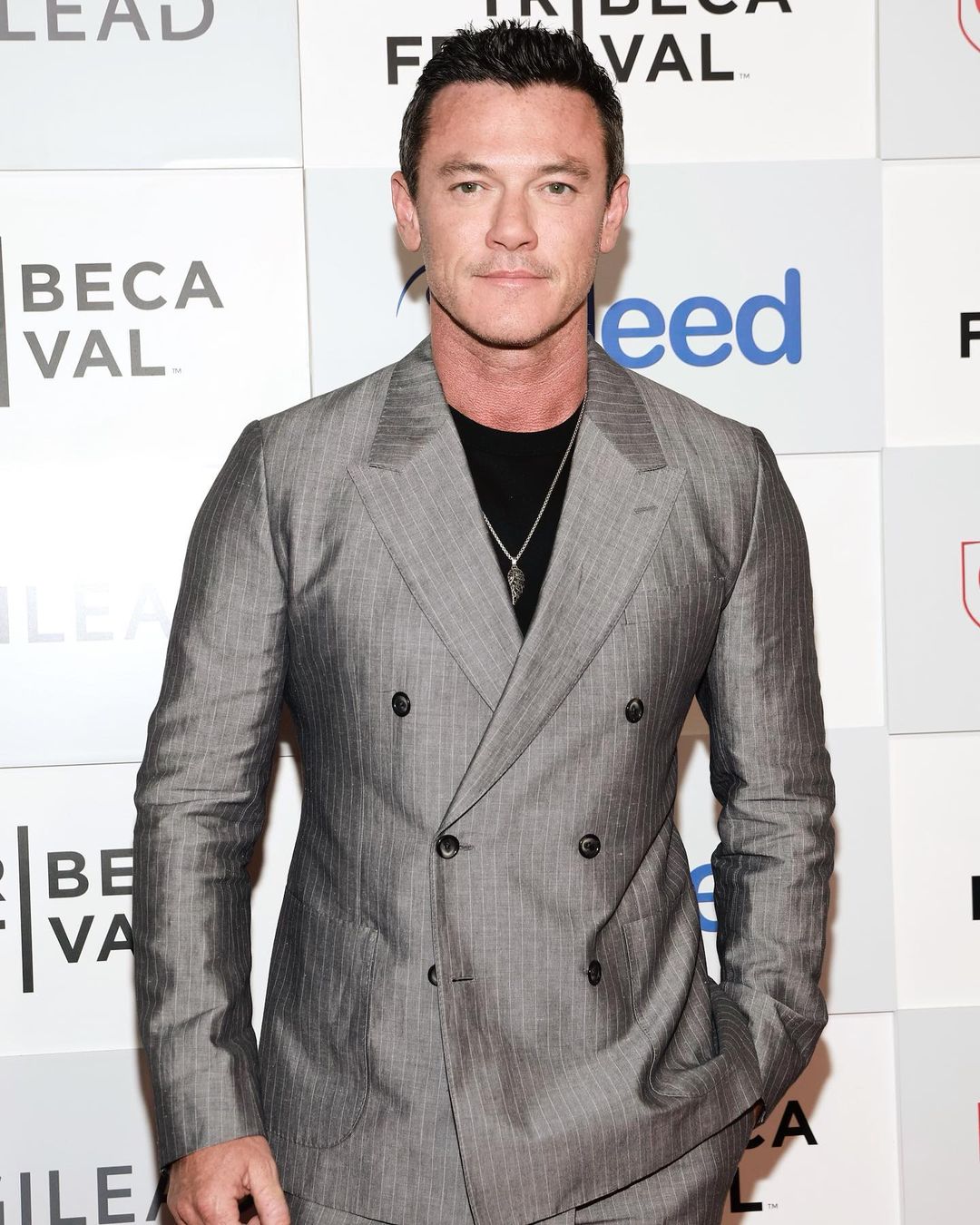 Snapinsta.app 352897100 279271987883898 6764059254283910157 n 1080 Man Crush Monday: Luke Evans