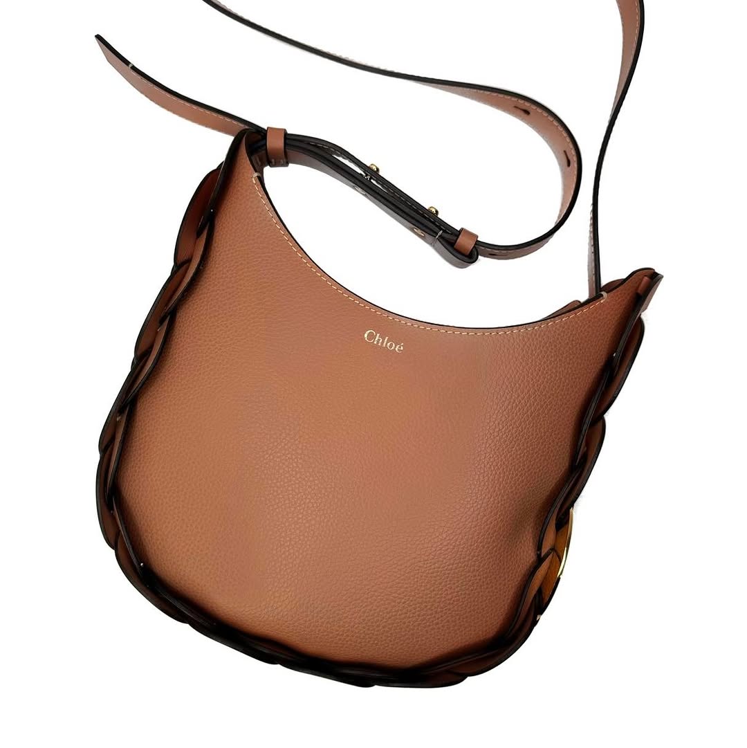 Photo by Wilders Consignment House on July 20 2024. Опис фотографије није доступан Ovo su najpopularnije Chloé torbe koje dodajemo na svoju #wishlist