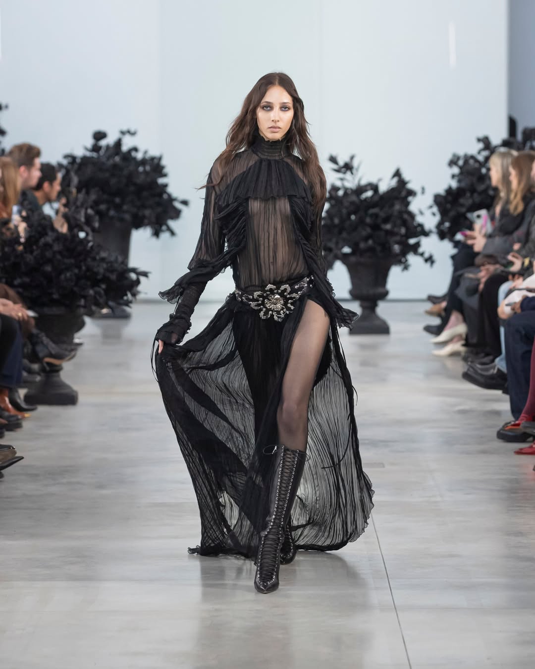  Prada, Blumarine, Armani: Ove tri revije su privukle pažnju na Milanskoj nedelji mode 2025