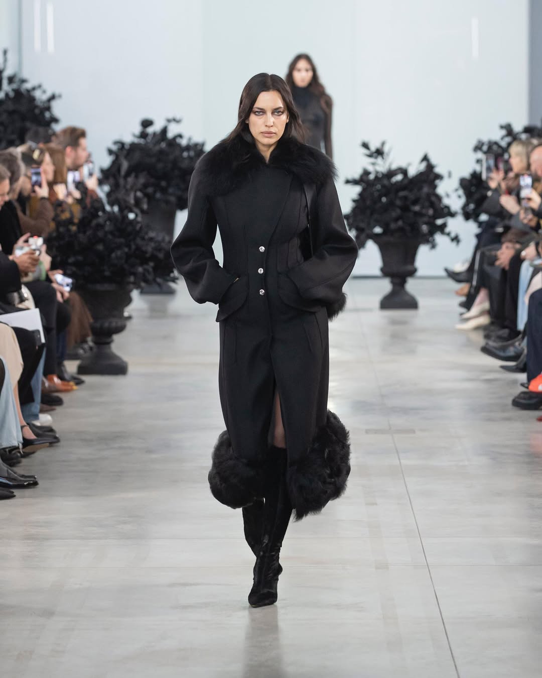  Prada, Blumarine, Armani: Ove tri revije su privukle pažnju na Milanskoj nedelji mode 2025