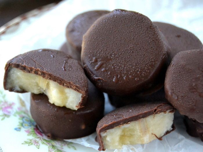 Chocolate Covered Frozen Bananas Uskršnji brunch: Imamo ideje za posne slatke zalogaje