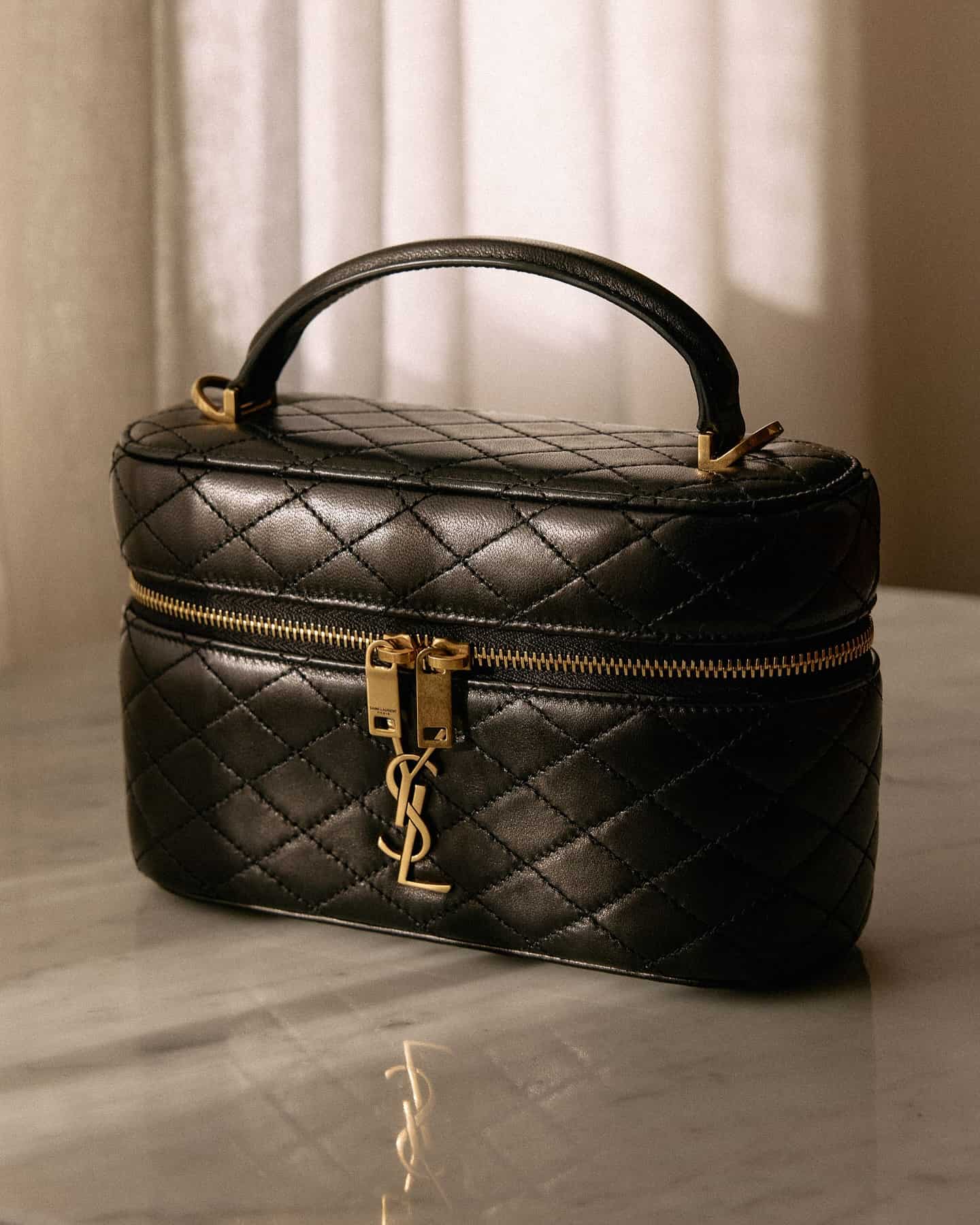 Ultimativna TOP 10 lista najpopularnijih modnih komada u 2025. godini annabellefleur 1728606912 3476129183750150929 13404263 min Ultimativna TOP 10 lista najpopularnijih modnih komada u 2025. godini