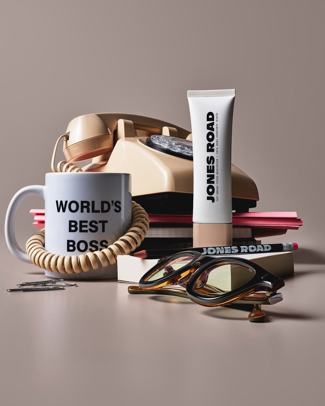 jonesroadbeauty 1743946961 3604810846209092311 15310412188 min Bobbi Brown lansirala toniranu kremu Just Enough Tinted Moisturizer
