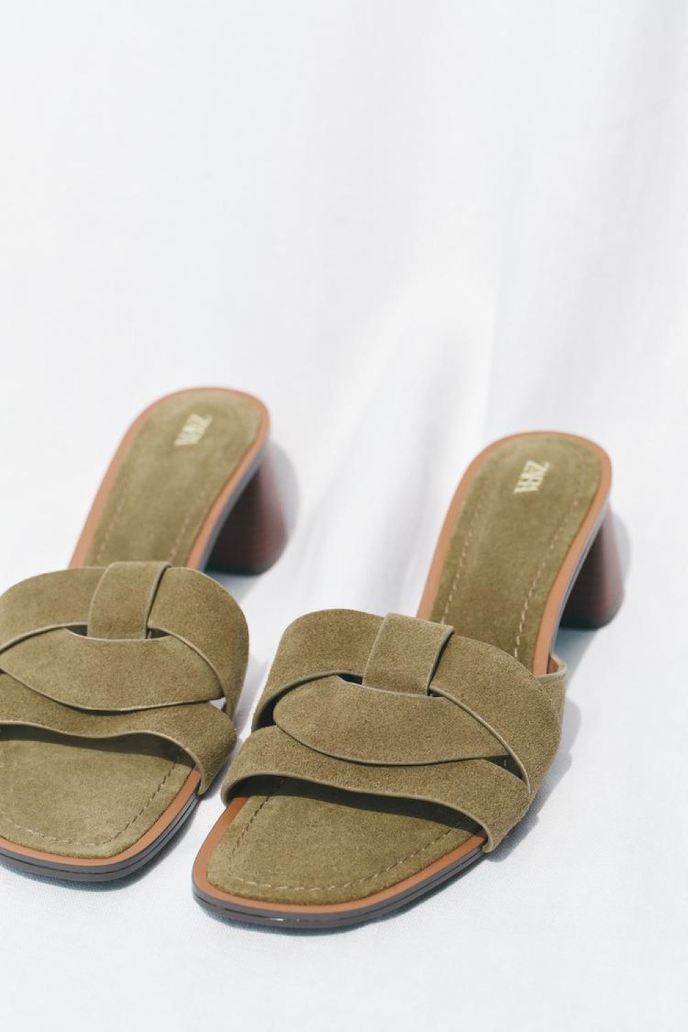 zara papuce koza min Donosimo najbolje Zara novitete zbog kojih ćete se radovati letu