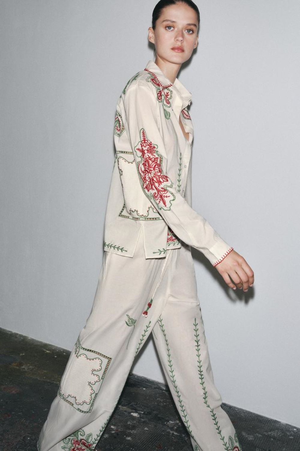 zara set sa vezom min Donosimo najbolje Zara novitete zbog kojih ćete se radovati letu