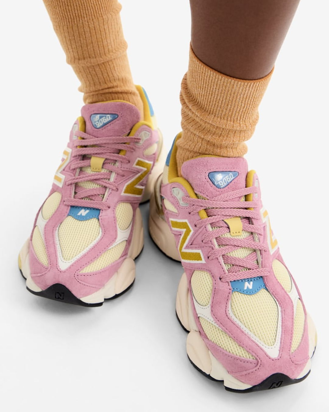 SnapInsta.to 502924653 18514941487024616 4468094691329201037 n New Balance 9060 “Pink Suede” donosi novi izgled chunky klasiku